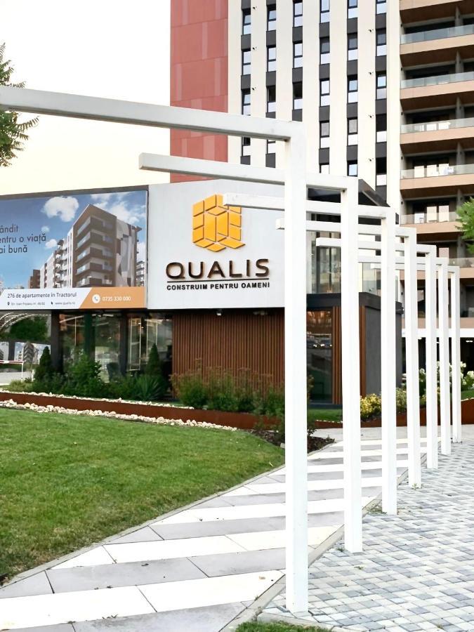 Stylish Retreat With A View In Coresi-Qualis Μπρασόβ Εξωτερικό φωτογραφία